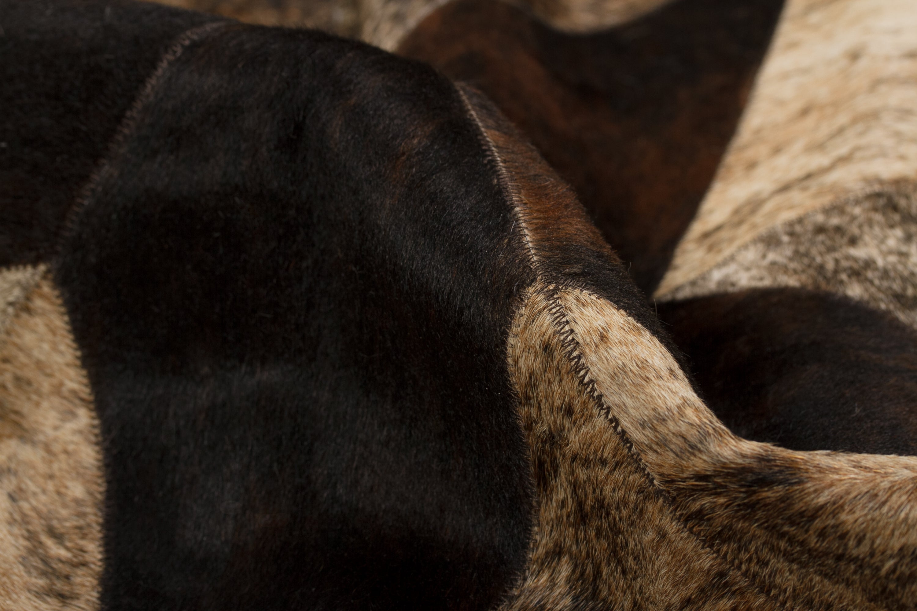 Natural Classic Cowhide Circular Stitched Rug